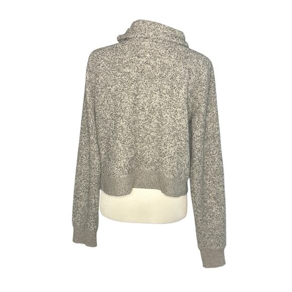 Hollister Long Sleeve Crop Turtle Neck Top Medium Gray White - Picture 3 of 4